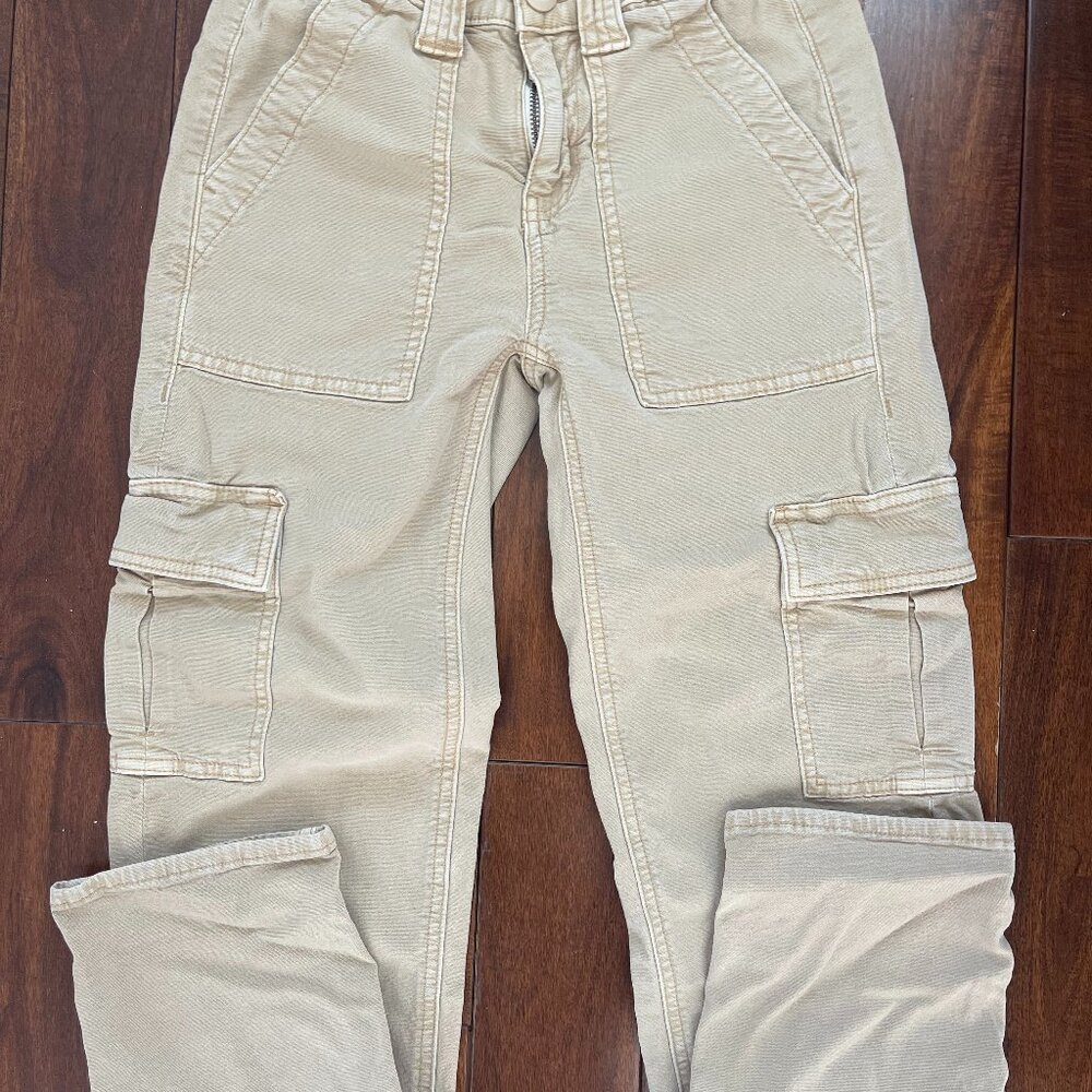 AMERICAN EAGLE CARGO PANTS in GREEN